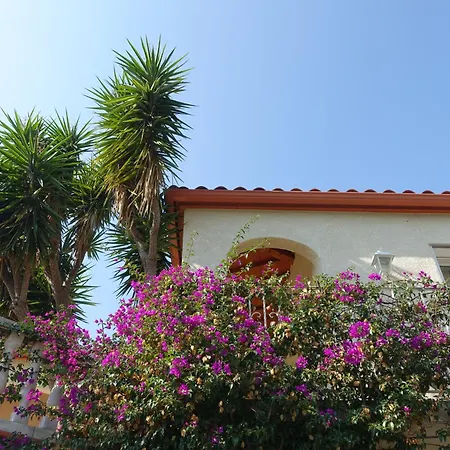 Villa Avec Vue Panoramique Et Piscine Privee Laroque-des-Albères