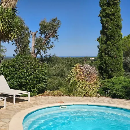 Villa Avec Vue Panoramique Et Piscine Privee